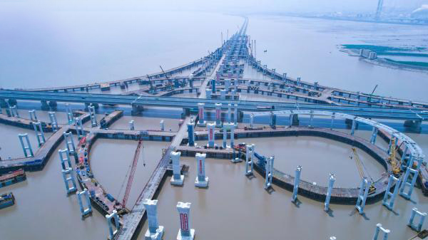 Asas cerucuk terakhir persimpangan binhai bagi projek Ningbo berbilang talian Hangyong fasa I telah disiapkan
